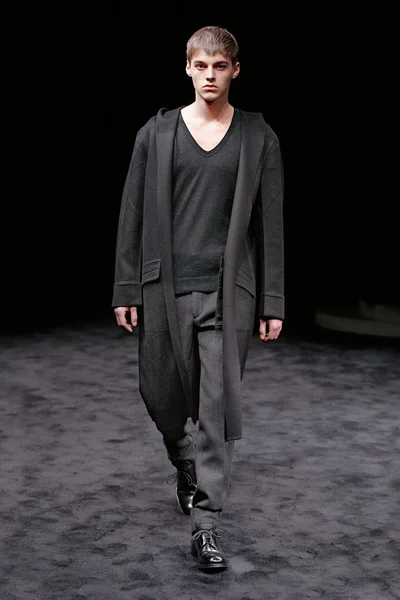 Look 14